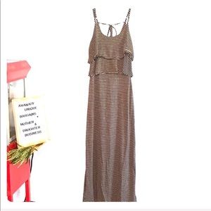 🐫 Almost Famous spaghetti strap stripe Maxi Dress